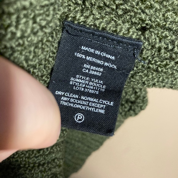 Theory army green merino wool sweater - Picture 5 of 9